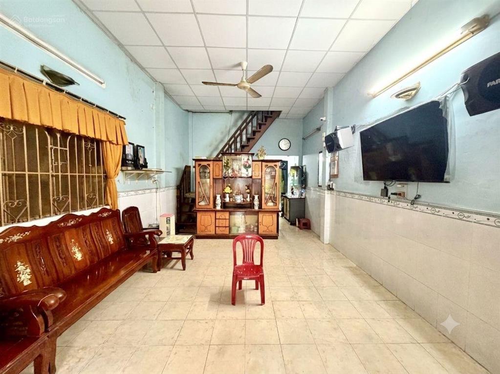 Bán đất tặng nhà, ngay trung tâm bình thạnh , 87m2 (ngang 4.2m), 2 tầng 5pn, 3wc, nhỉnh 8đ