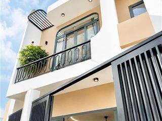 Siêu phẩm ngang 5m  2 tầng  42,2m2  3pn  3wc  nguyễn văn đậu, p11 bình thạnh