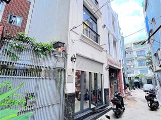 Ngay chợ cây quéo. hxh ngủ trong nhà. 4 tầng chắc chắn ở liền  40m2  3pn  4wc