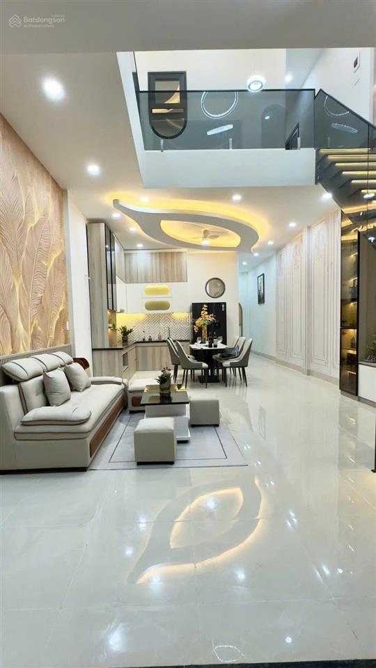 Siêu phẩm ngay tại gò vấp  hxh  81m2  ngang 5m  2 tầng  4pn