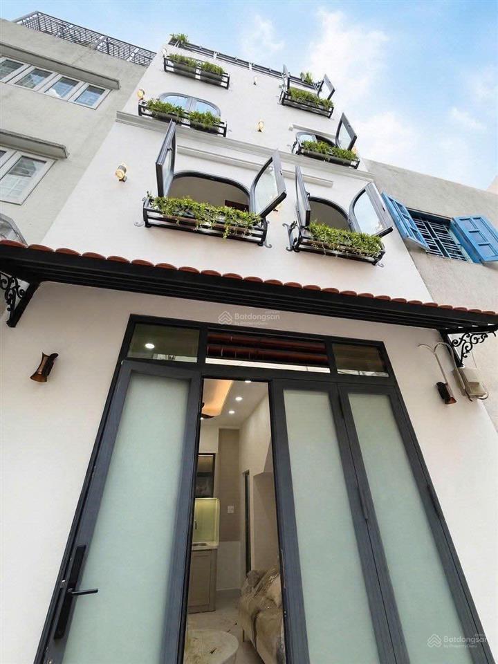 Sát mặt tiền  trần bình trọng, bình thạnh  nhà đẹp 5 tầng  3pn 4wc