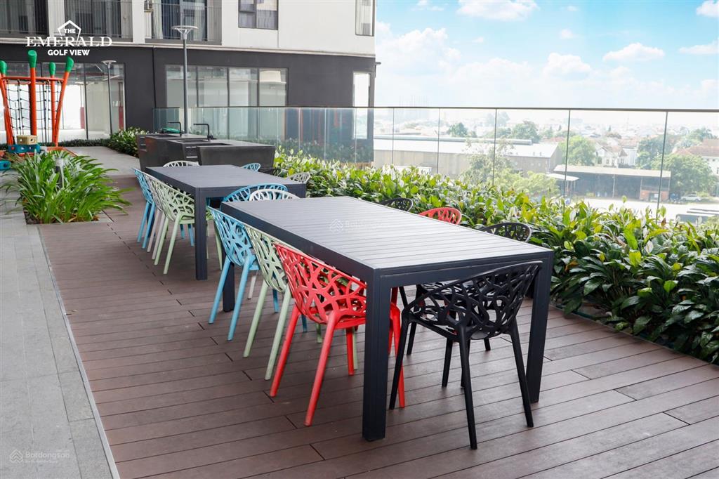 The emerald golf view  chỉ 10% nhận nhà & cam kết thuê 100%!