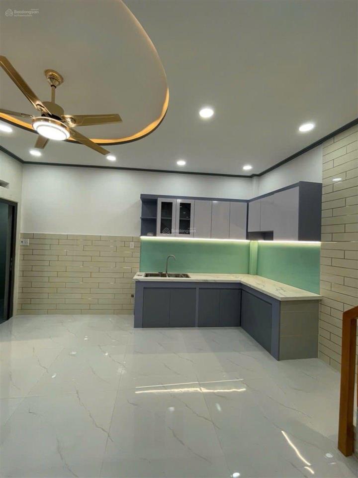 Bán nhà 2 tầng, 39m2, gần đường minh phụng, quận 6, hẻm 4m, giá 3.3 tỷ