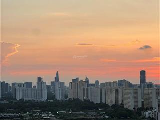 Bán căn hộ precia 1 phòng ngủ, giá 4.95 tỷ.  0909 931 *** ms tú cata