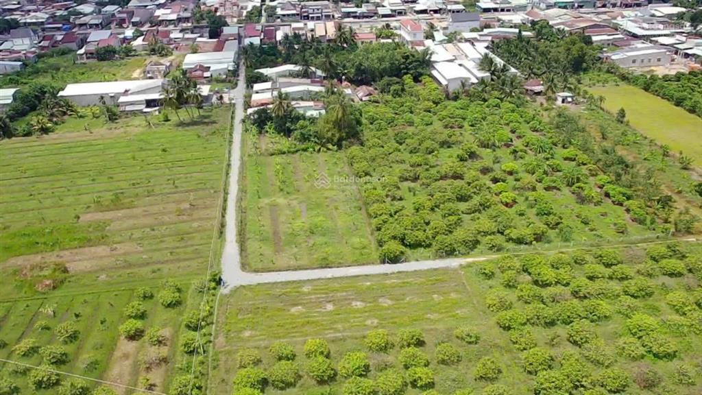 Đất thổ cư gần khu công nghiệp phước đông. 2 mặt tiền. 6xxtr