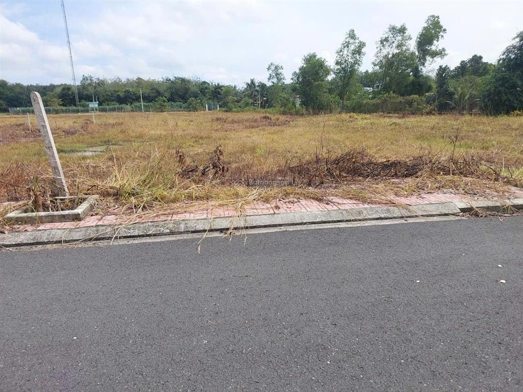 Đất ngộp gần kcn phước đông. full thổ. lỗ 200tr. chỉ 5xx tr