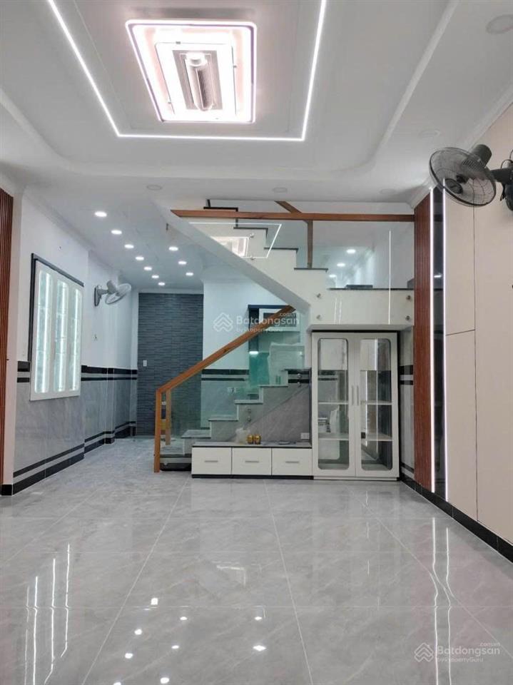 Bán nhà shr 2 tầng 44m2 giá nhỉnh 4.xxt  hẻm ô tô thông sát bến xe hiệp thành