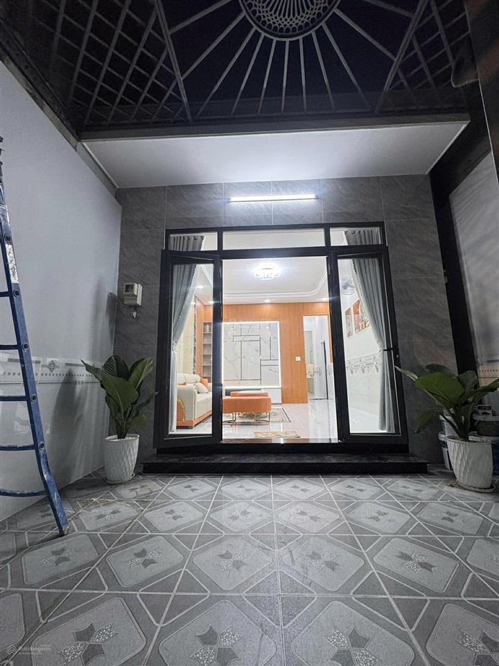 Nhà full nội thất shr  99% đất ở tại tân thới hiệp q. 12  giá 4,495 tỷ bớt lộc