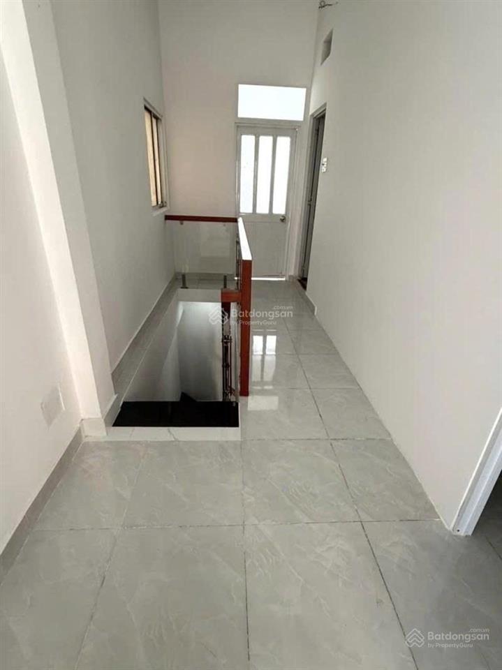 Chủ giảm gấp  tặng full nội thất  sát bờ kênh siêu mát ngay thạnh lộc 37  giảm nóng 100tr