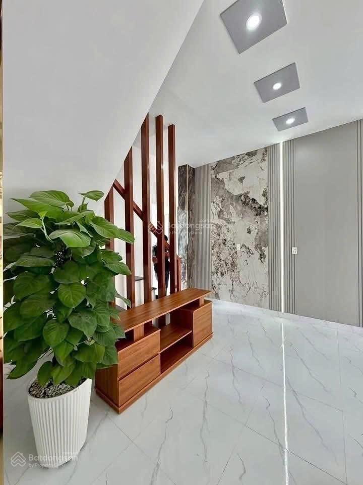 Chủ giảm gấp  tặng full nội thất  sát bờ kênh siêu mát ngay thạnh lộc 37  giảm nóng 100tr