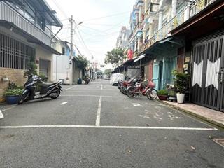 Chủ gấp bán giảm mạnh 300 triệu nhà đẹp bùi văn ngữ đường rộng 9m vào ở ngay