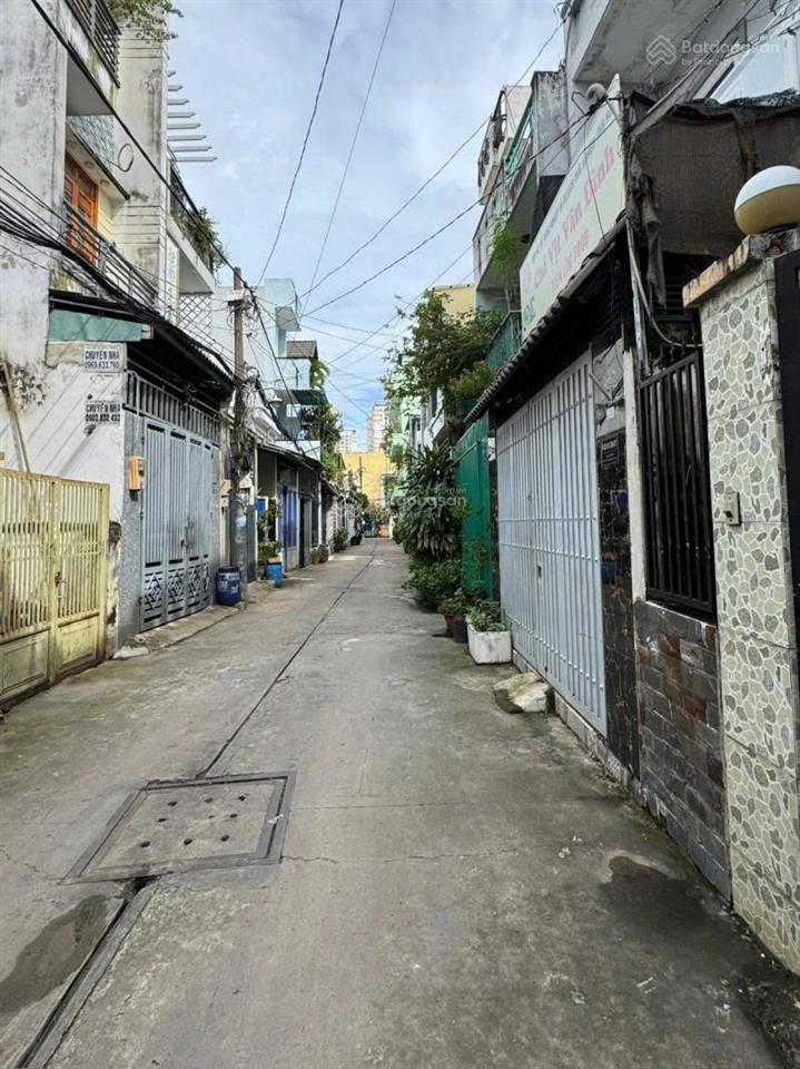 Bán nhà 3 tầng q12  62m2  kế bên đh giao thông vận tải  giá 4,3 tỷ thiện chí bán