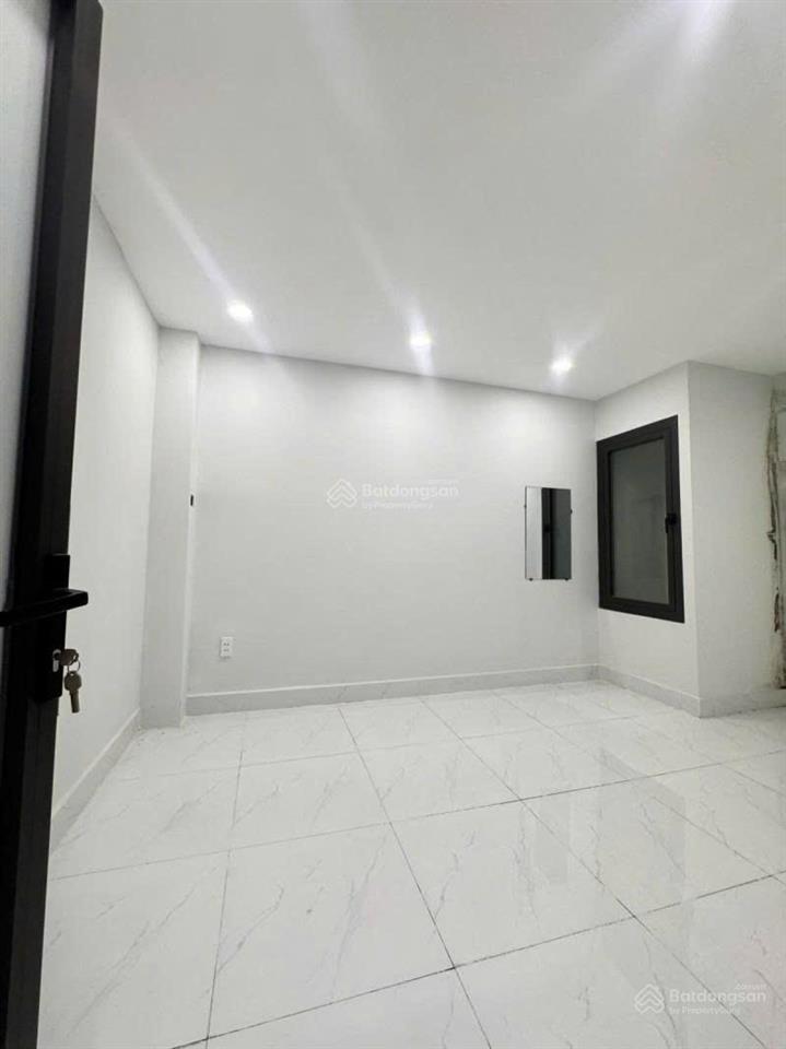 Chính chủ gửi bán  nhà đẹp liên khu 2  5  hẻm ô tô tới cửa  giá cực tốt chỉ 4 tỷ nhỉnh tl