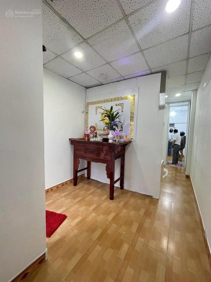 Bán hiện trạng nhà 2 tầng  gần như đầy đủ nội thất  hẻm xe hơi  giá 3.4t thương lượng