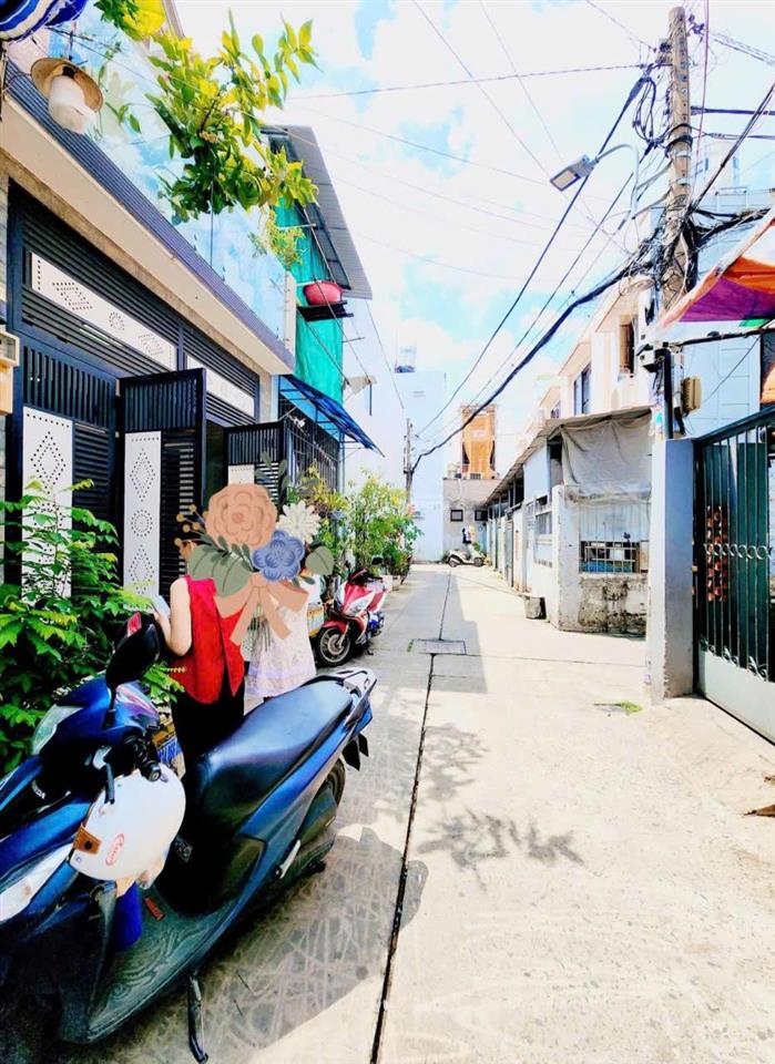Mới đẹp ở ngay  hoàn công đầy đủ  nhà 2 tầng  hẻm xe hơi 4.5m  3.95t bớt lộc