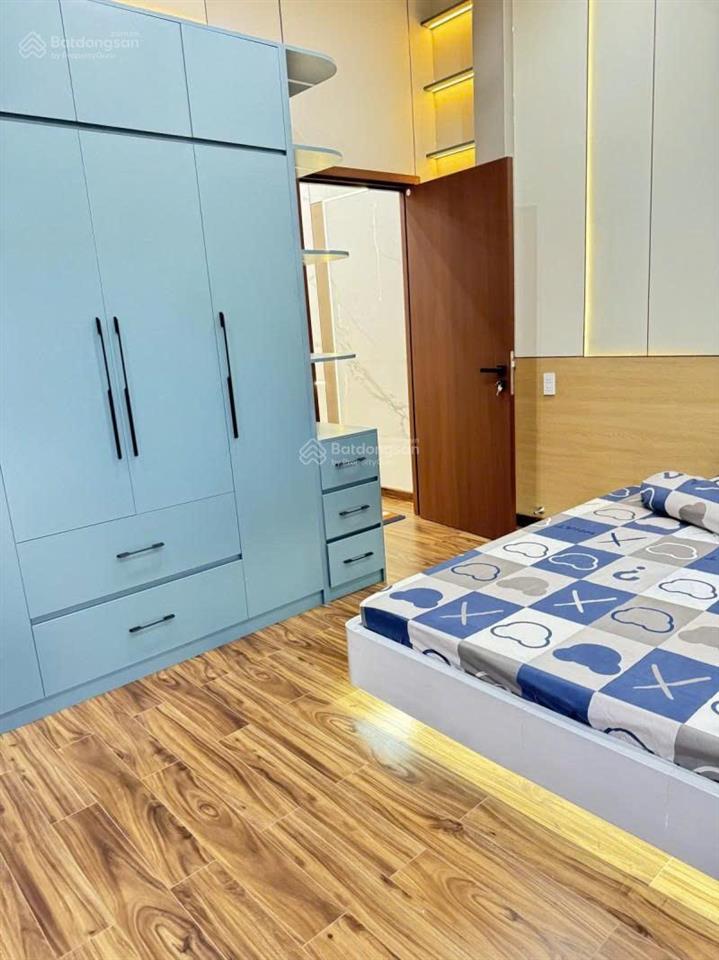 Giảm sâu 400tr còn 4.9t  nhà mới, chủ tặng full nội thất cho khách  2 phút ra siêu thị mega
