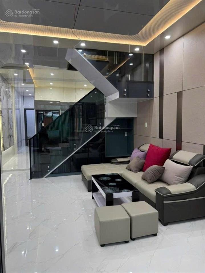 Giảm sâu 400tr còn 4.9t  nhà mới, chủ tặng full nội thất cho khách  2 phút ra siêu thị mega