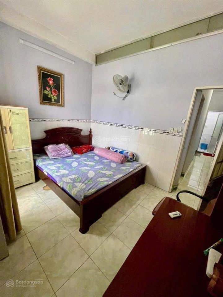 Nhà đẹp 4 tầng kiên cố  sân thượng chủ đang trồng rau  hẻm nhựa 4m  giá chỉ 4.6 tỷ