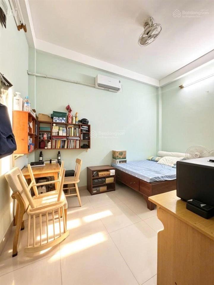 Bán nhà 2 tầng ngang 4.5m hoàn công đủ  không lộ giới  gần mega  giá chỉ 4.3 tỷ thương lượng