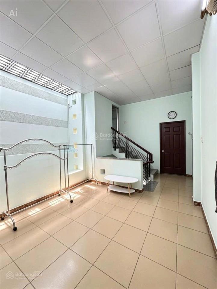 Bán nhà 2 tầng ngang 4.5m hoàn công đủ  không lộ giới  gần mega  giá chỉ 4.3 tỷ thương lượng