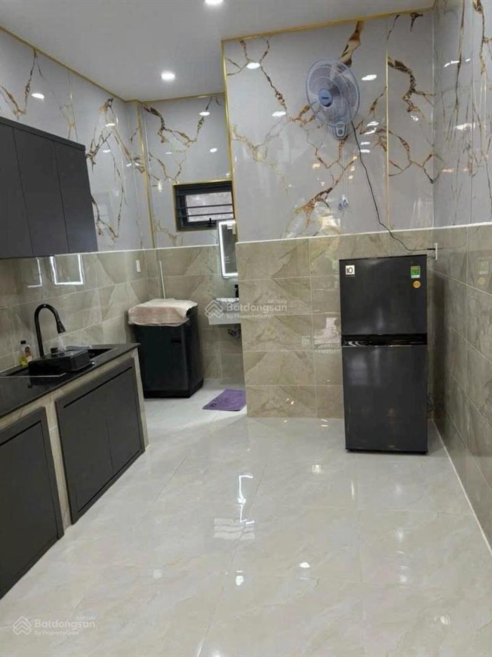 Giảm ngay 100 triệu  nhà mới 100% sân thượng  tặng full nội thất xách vali vào ở ngay  sát ql1a