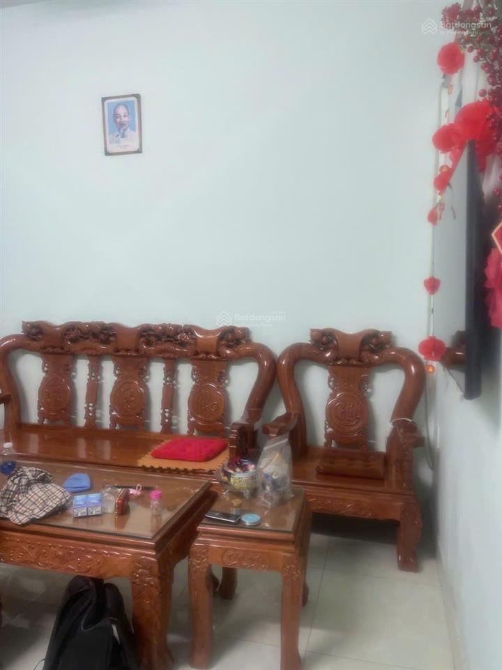 Nhà 2 tầng btct đẹp ở ngay  ô tô 7 chỗ đỗ cửa  có pn trệt  giá chỉ 4.95t thiện chí bán