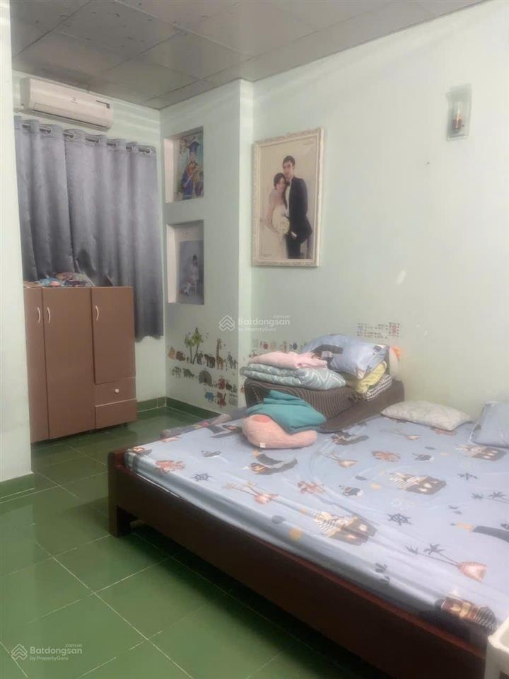 Nhà 2 tầng btct đẹp ở ngay  ô tô 7 chỗ đỗ cửa  có pn trệt  giá chỉ 4.95t thiện chí bán