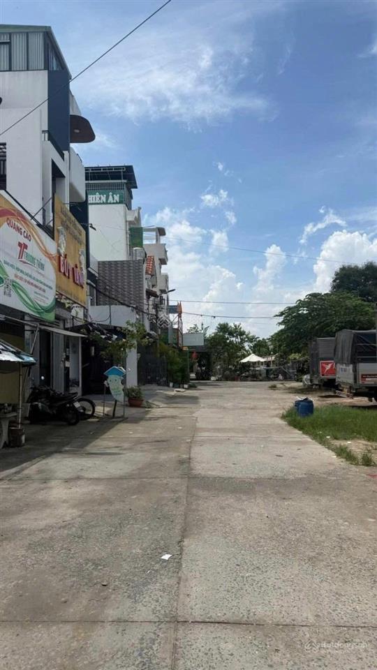 Hạ sốc 130 triệu  nhà 4 tầng btct kiên cố có sân thượng  cửa toàn gỗ gõ đỏhẻm 6m xe tải quay đầu