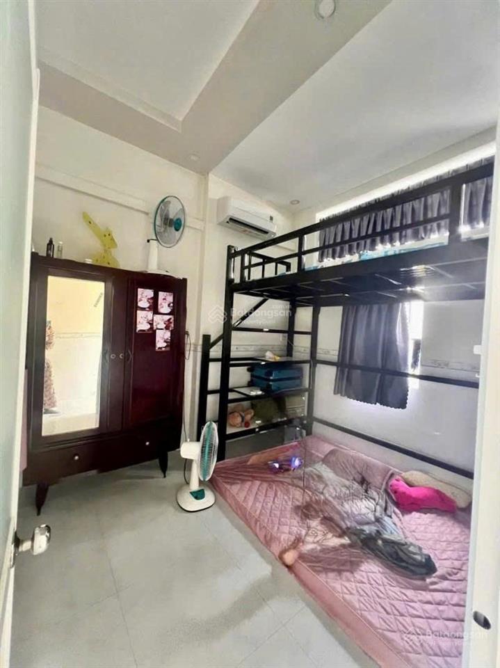 Nhà 2 tầng lô góc 2 mặt thoáng  kdc hiện hữu sát chợ thiếc  3 bước ra hẻm ô tô  giá chỉ 4,15 tỷ