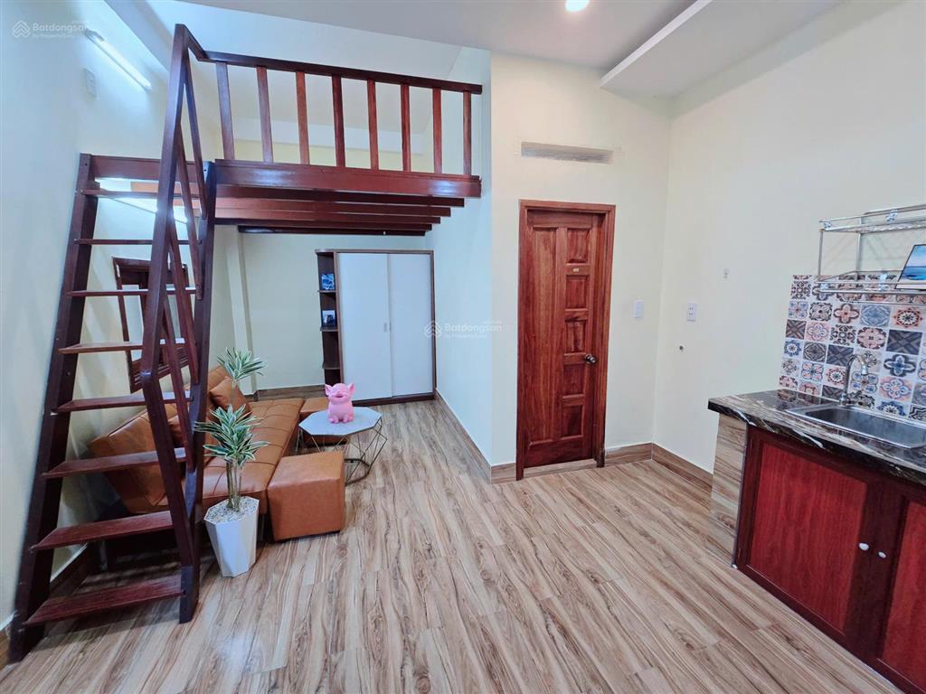 Phòng đầy đủ nội thất ngay lê văn việt, khu công nghệ cao, ngã 4 thủ đức, vị trí thuận tiện