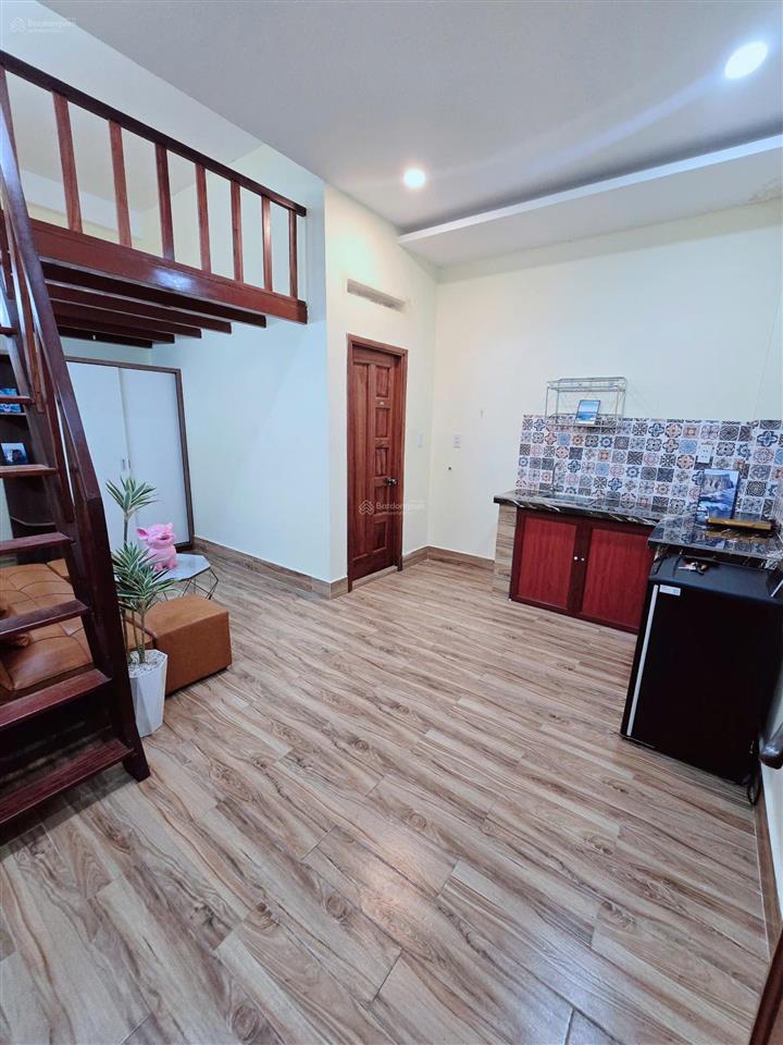 Phòng đầy đủ nội thất ngay lê văn việt, khu công nghệ cao, ngã 4 thủ đức, vị trí thuận tiện