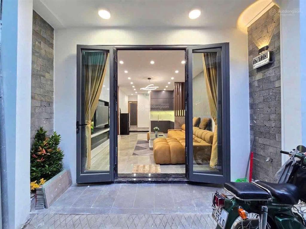 Nhà 2 tầng mới đẹp đường nguyễn văn linh  trung tâm bậc nhất đà nẵng chỉ 4.x tỷ