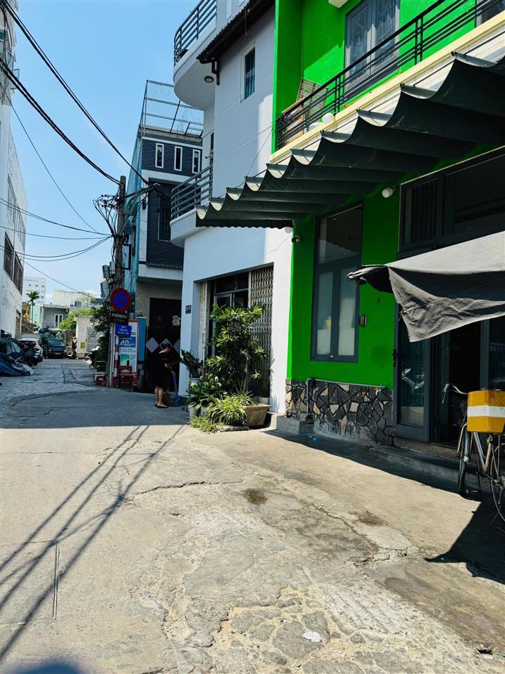 Chính chủ ngộp bank bán nhanh nhà 4 tầng đường hàm nghi ngay công viên bờ hồ siêu thoáng mát