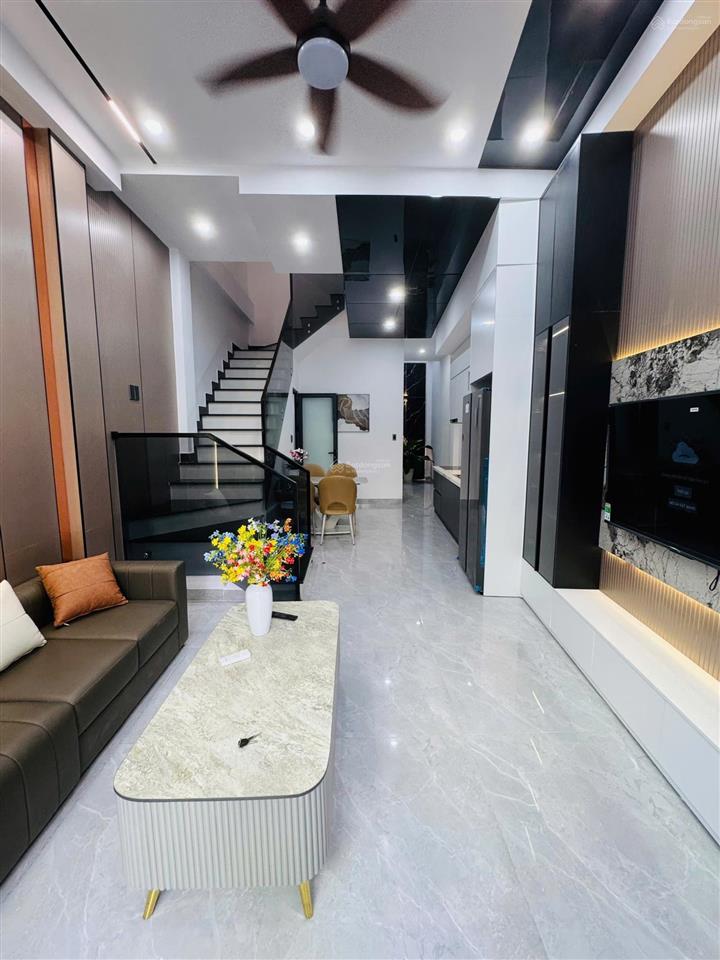 Bán nhà 3 tầng mới đẹp 58 m2 đất đường lê đình lý gần nguyễn văn linh giá chỉ nhỉnh 5 tỷ