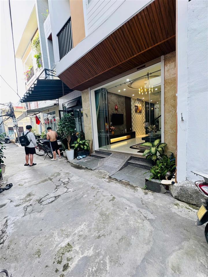 Sốc .. không nghĩ chỉ 5 tỷ mà có nhà 3 tầng mới đẹp đường núi thành nội thất sịn sò như thế này