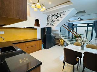 Nhà 2 tầng nguyễn văn linh. dt 47m2 mới đẹp kéo vali vào ở luôn chỉ 4.x tỷ. gọi liền 0935 272 ***