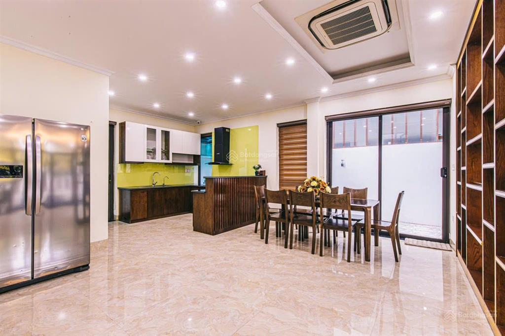 Bán biệt thự 7pn full nội thất đang hoạt động cho thuê hàng năm