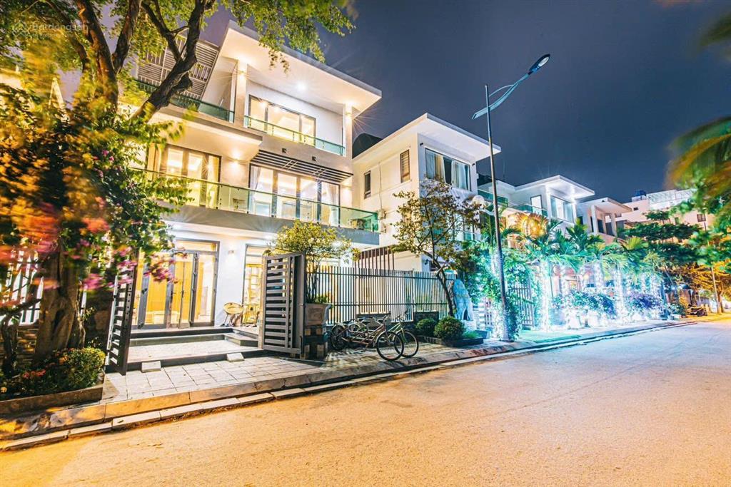 Bán biệt thự 7pn full nội thất đang hoạt động cho thuê hàng năm