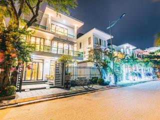 Bán biệt thự 7pn full nội thất đang hoạt động cho thuê hàng năm