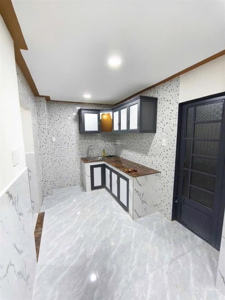 Chỉ 3 xx tỷ ôm trọn sd 102m2 tại q8, khó tìm căn thứ 2