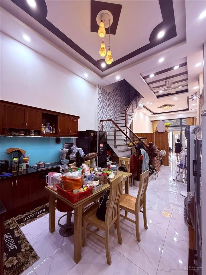 8ty65 kiếm đâu ra 4 lầu 5pn khu này aeon phú lâm võ văn kiệt bao quanh
