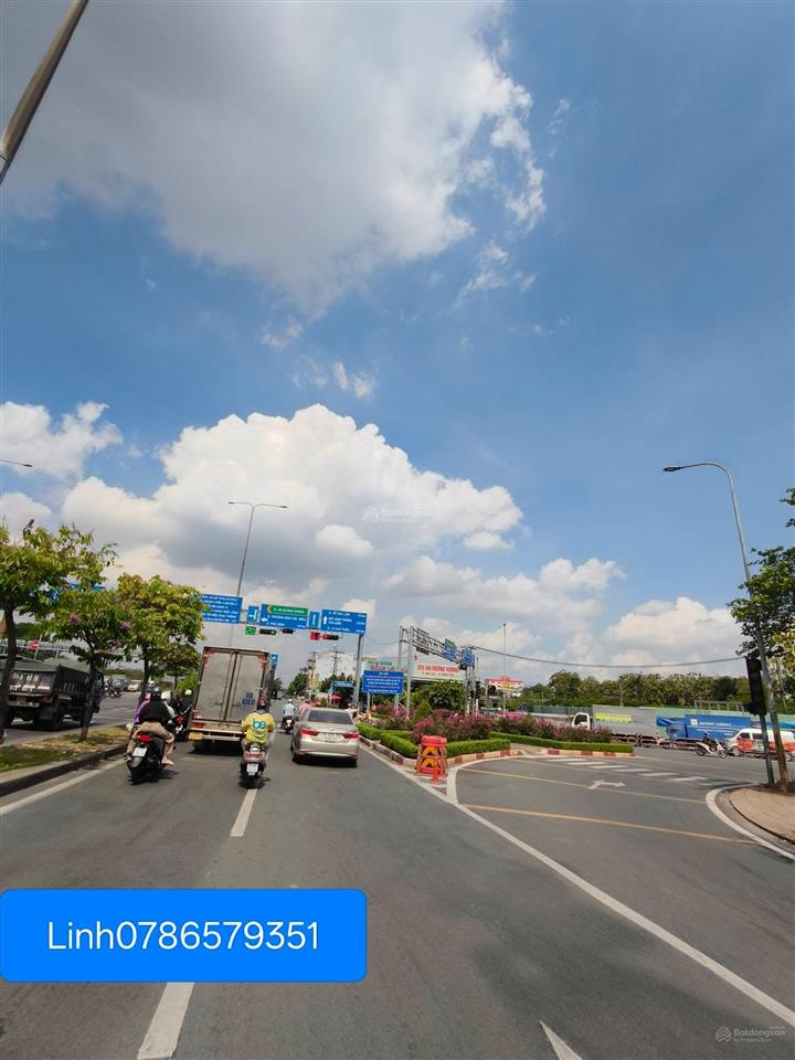 Chủ ngộp 3 tỷ bank sát võ văn kiệt an dương vương phú định di chuyển q.1, q.3, q.6 cực nhanh.