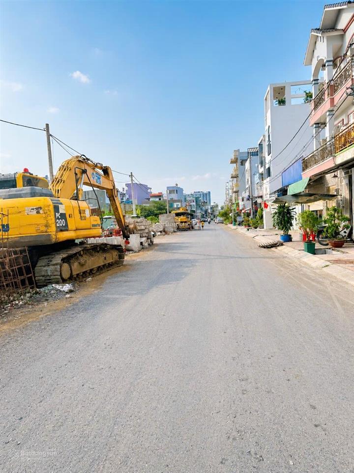 Nhà đẹp 3 tầng hẻm xe hơi 6m nguyễn quý yêm, an lạc, bình tân, chỉ nhỉnh 5. x tỷ, dt 56m2
