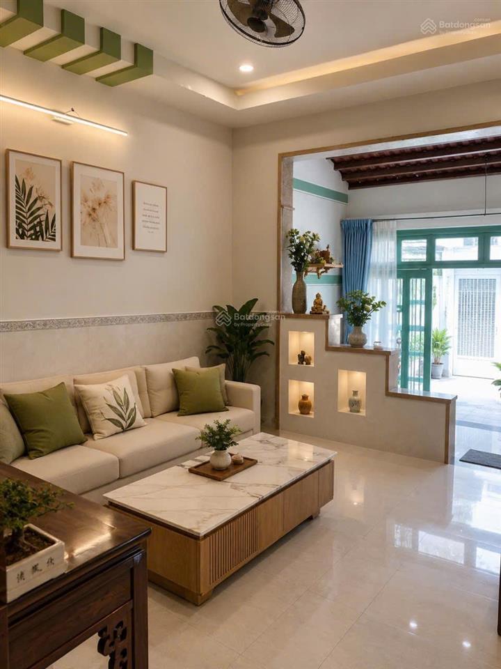 Nhà phố phú định, q8, ngang 4m dài 23m, sổ hồng, 4,5 tỷ
