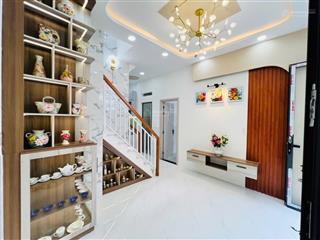 Bình đông quận 8 nhà mới dọn vào ở ngay ngang 6m hiếm có diện tích 40m (ngang 6m)