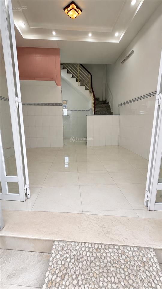 Cho thuê nhà âu dương lân quận 8, nhà ngang 4m, dài 8m, thiết kế 3 phòng ngủ