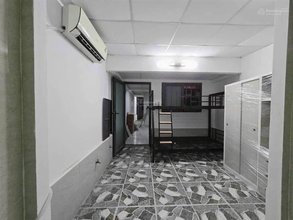 Q8dương bá trạc 12pn 12wc dòng tiền 60tr/tháng
tài sản 4 tầng, công năng khai thác cực tốt,