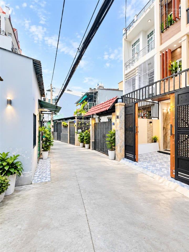 Tổ ấm khu bến bình đông q8, qua cây cầu là tới q5 q1 q6, ngay trục tạ quang bửu  cao lỗ  pt hiển
