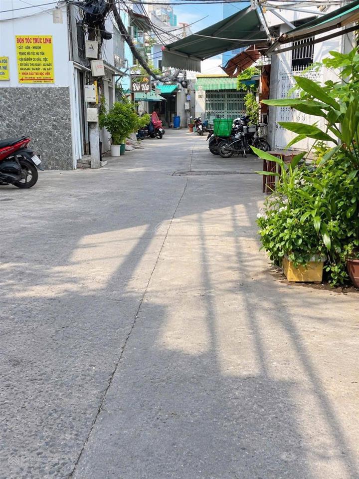 Dương bá trạc q8 | 57m² | 4 x 14.6m | 5 tỷ
hiện chia 3 căn cho thuê, dòng tiền khoảng 10 triệu