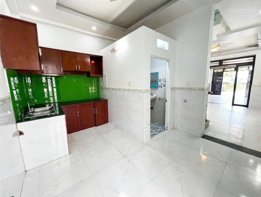 Bán nhà mặt tiền mễ cốc quận 8 105m 2 lầu lô góc đường 12m nhỉnh 5 tỷ